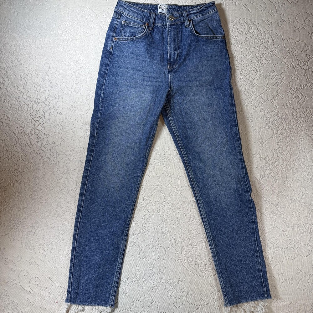 BDG Edie Mom Jeans Womens W28 L32 Blue Medium Wash High Rise Raw Hem Denim